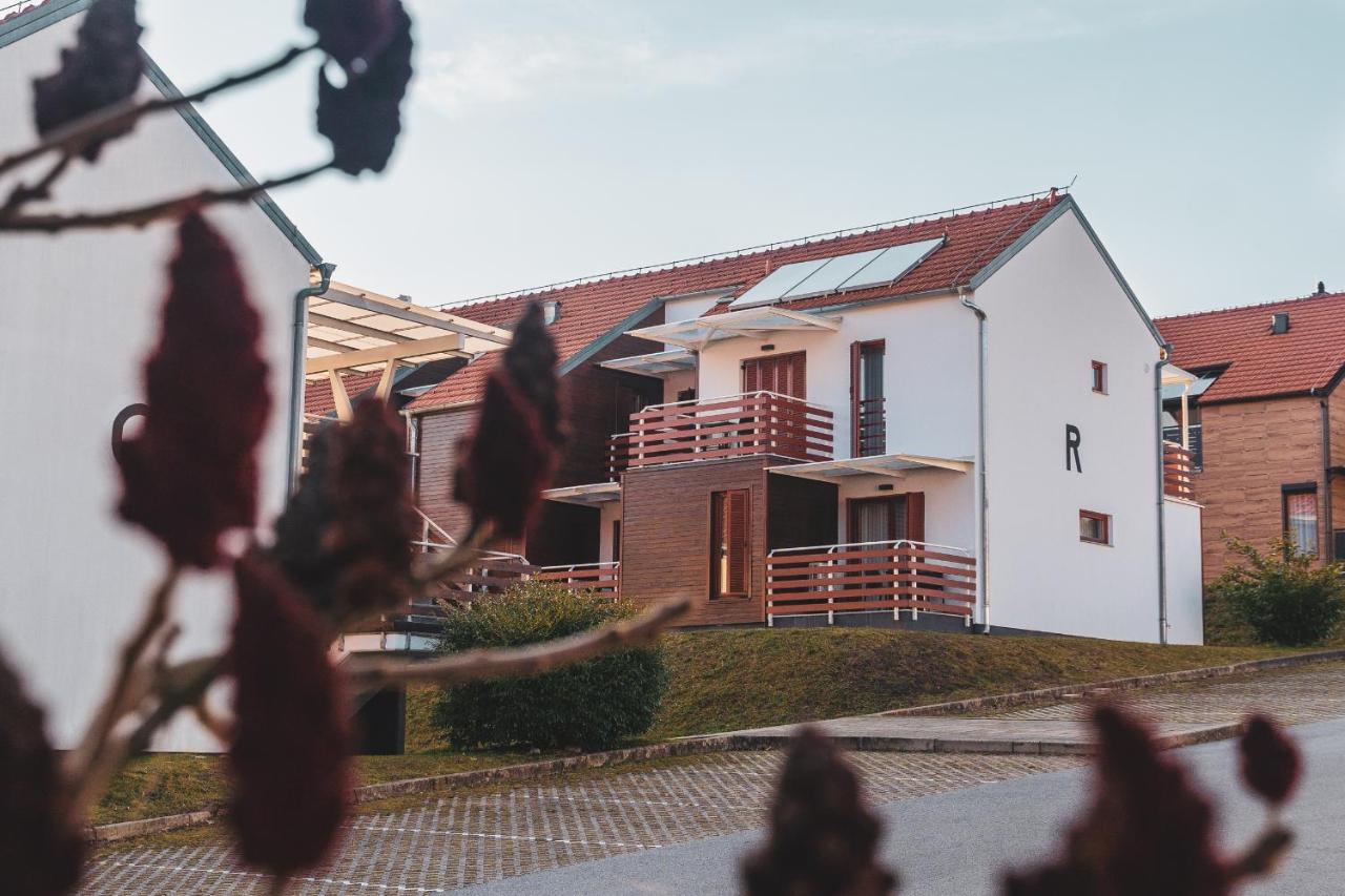 St. Martin'S Apartments Grkavescak Екстер'єр фото